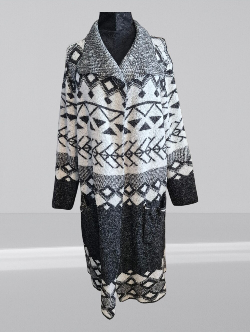 Joseph A Black and Gray Textured Knit